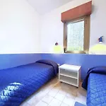 In 54701 * Μπιμπιόνε